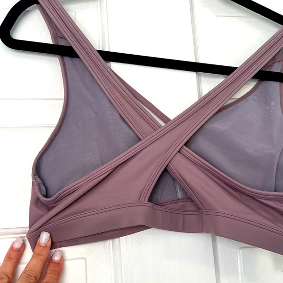 Victoria’s Secret Sport Blush Rose Bra - Picture 5 of 5